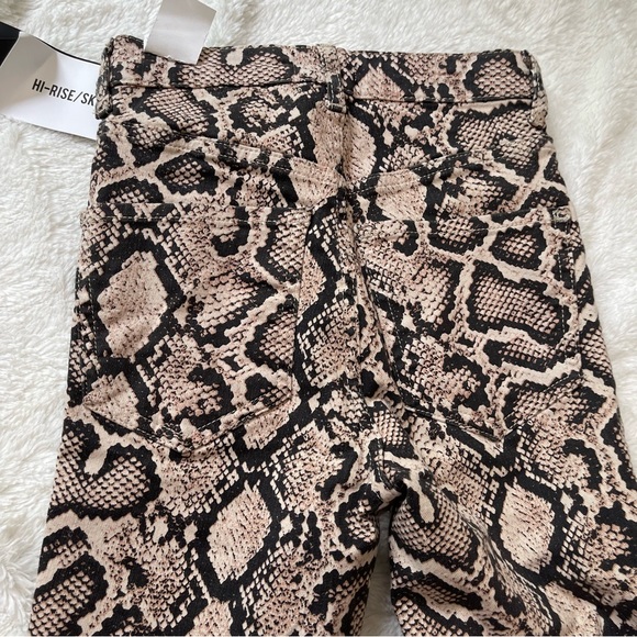 Zara Trafaluc Denim Collection snake print Hi Rise Skinny jeans size 0. - Picture 2 of 4